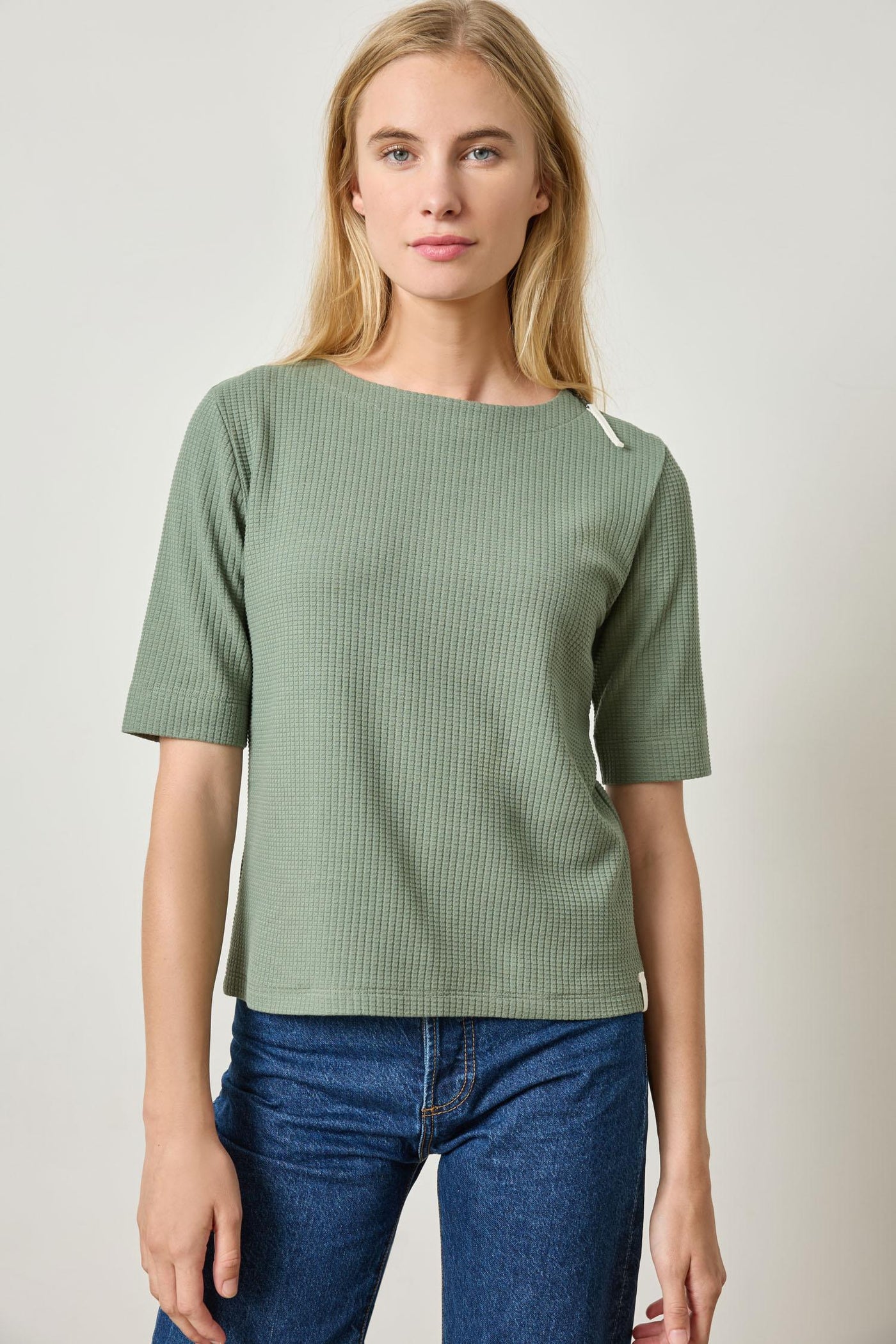 Zippered Elbow Sleeve Crewneck