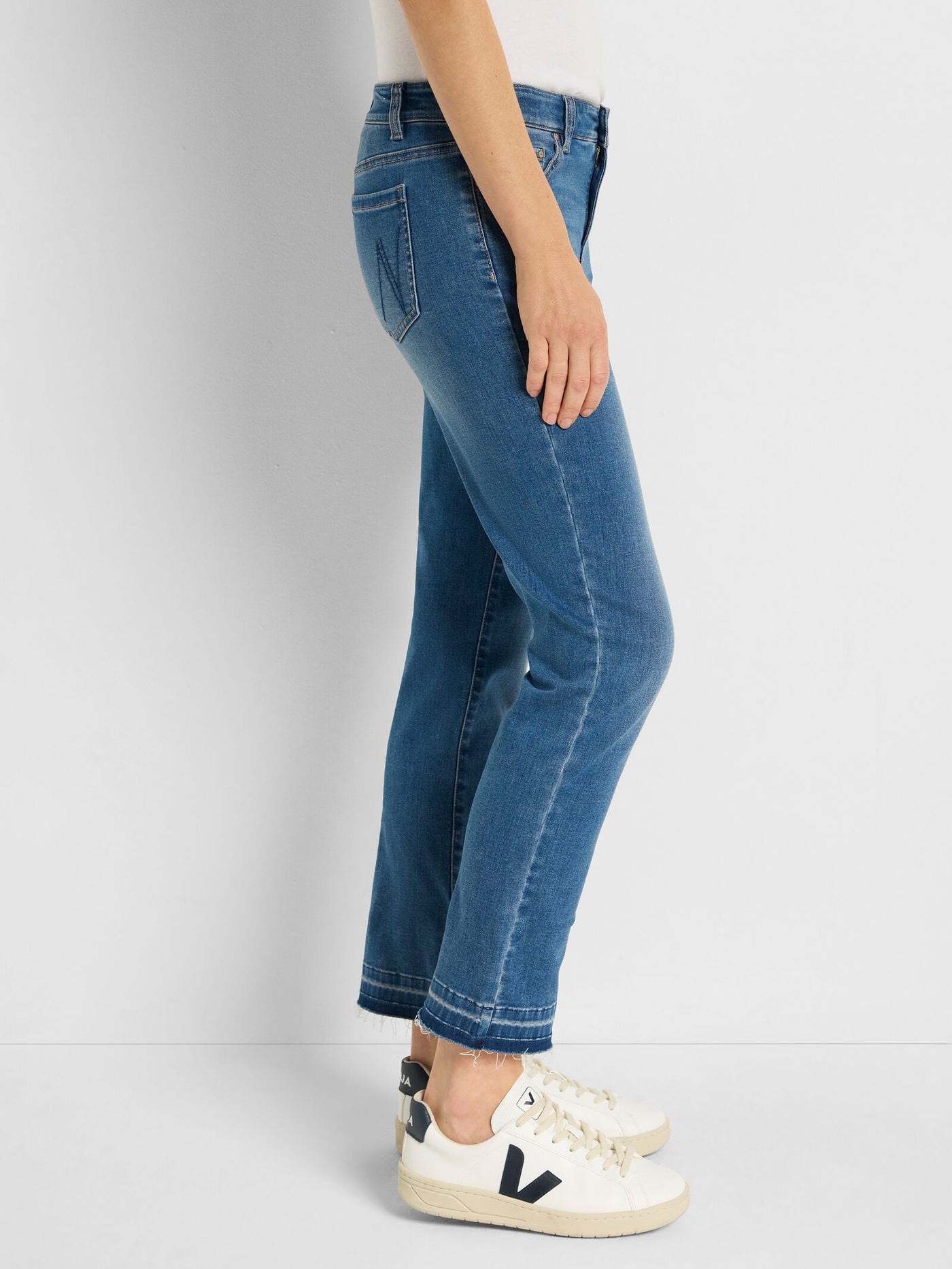 Released Hem Daytrip Straight Jeans