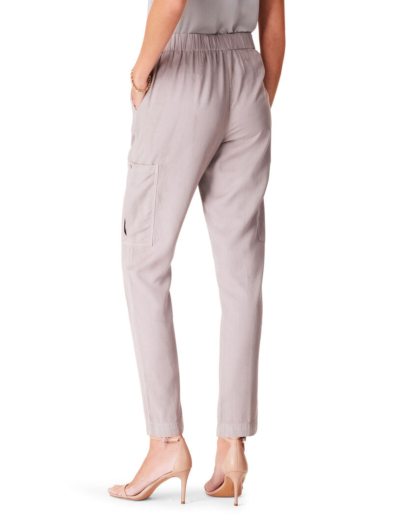 28" Refined Cargo Relaxed Pant